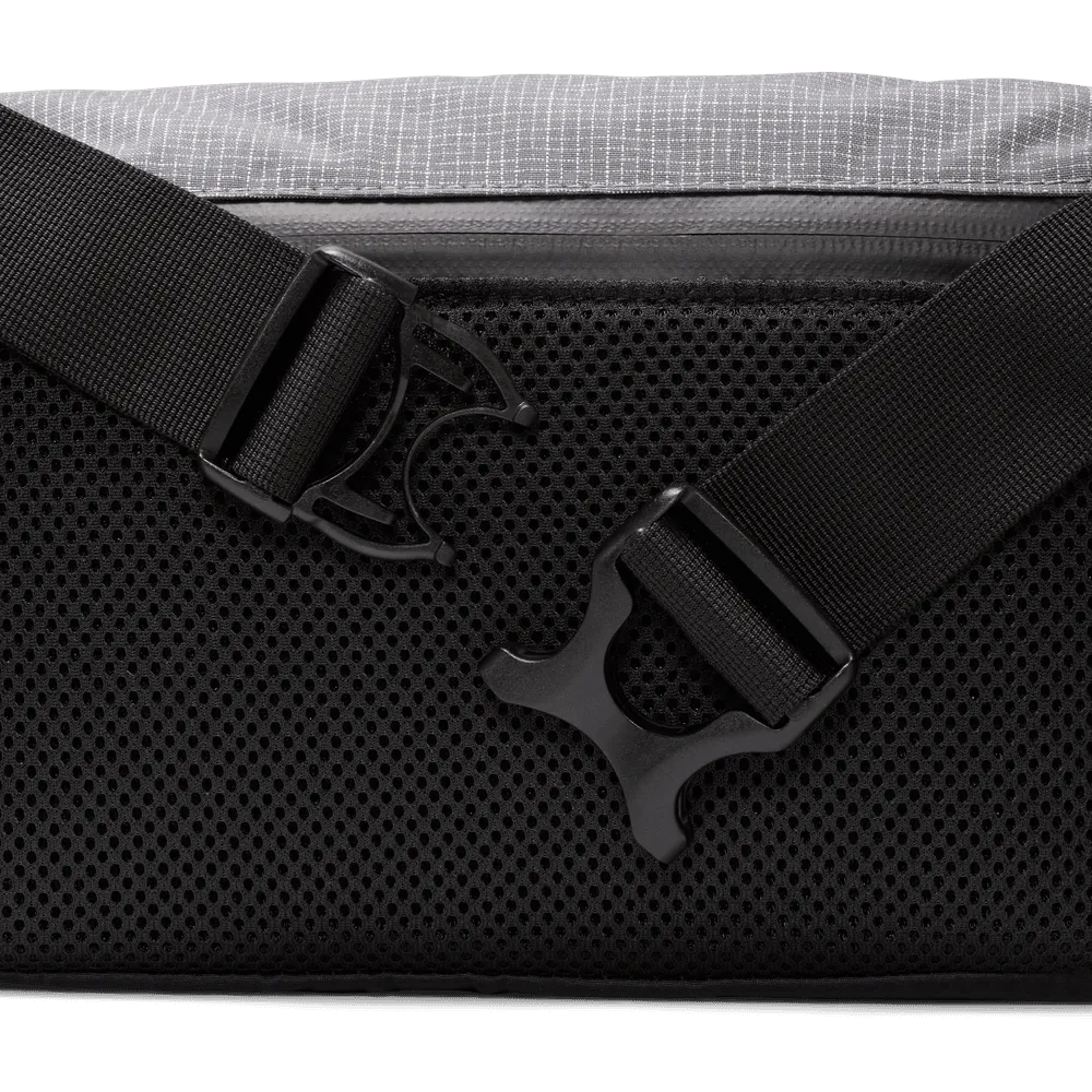 ACG Aysén Fanny Pack (3L) 'Black/Cool Grey'