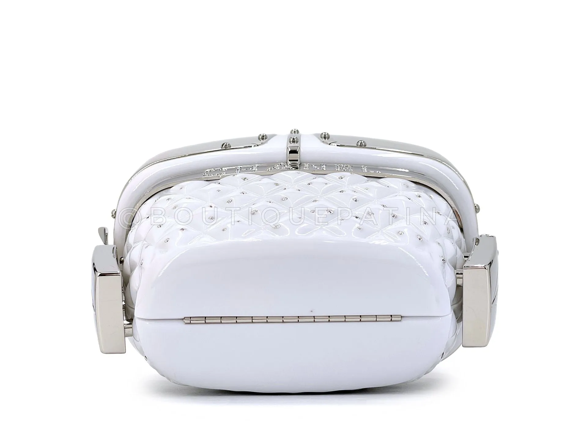 Chanel 2019 Gondola Minaudière Evening in the Mountain Clutch Bag White GVR