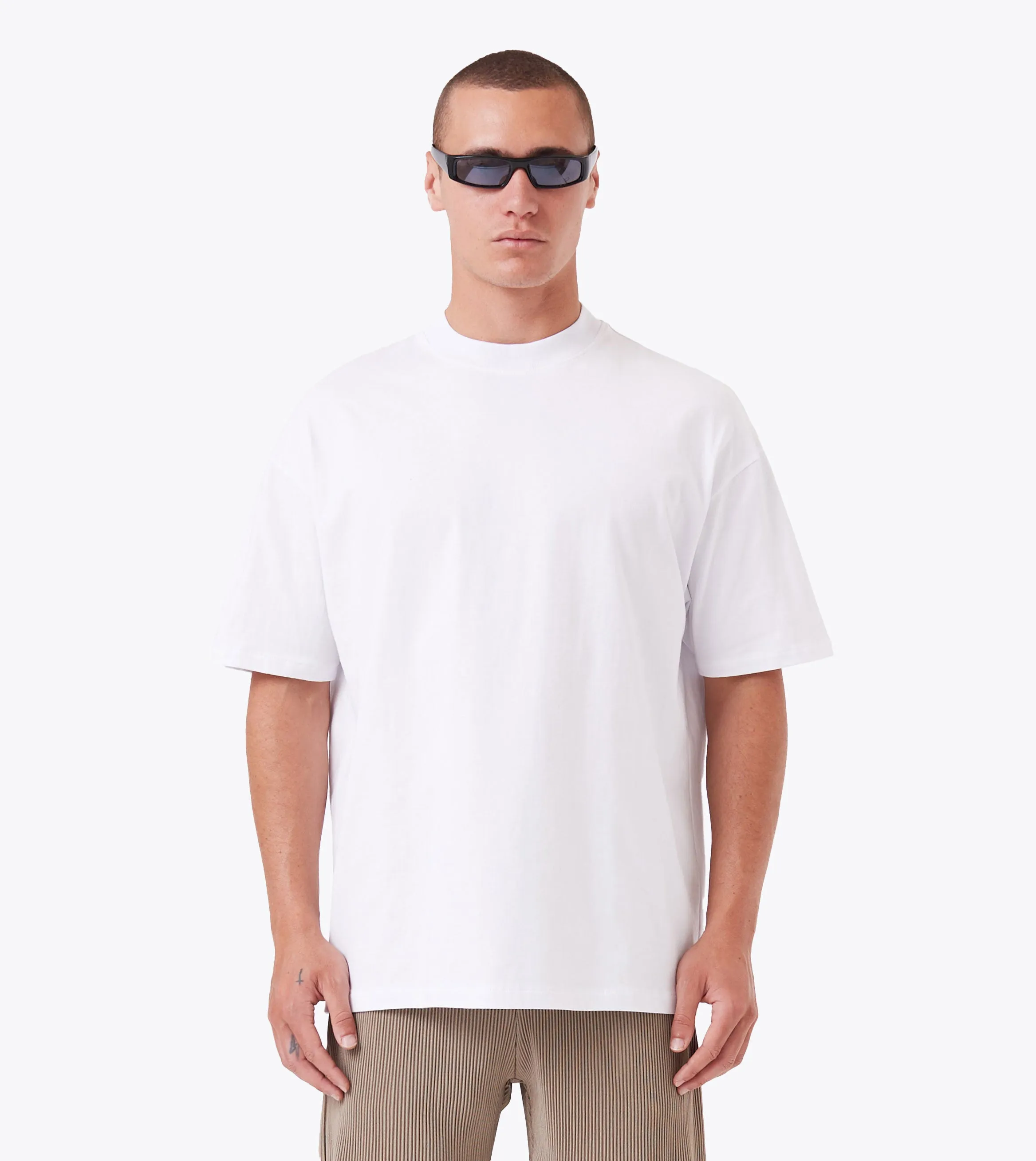 Holdings Box    Tee White